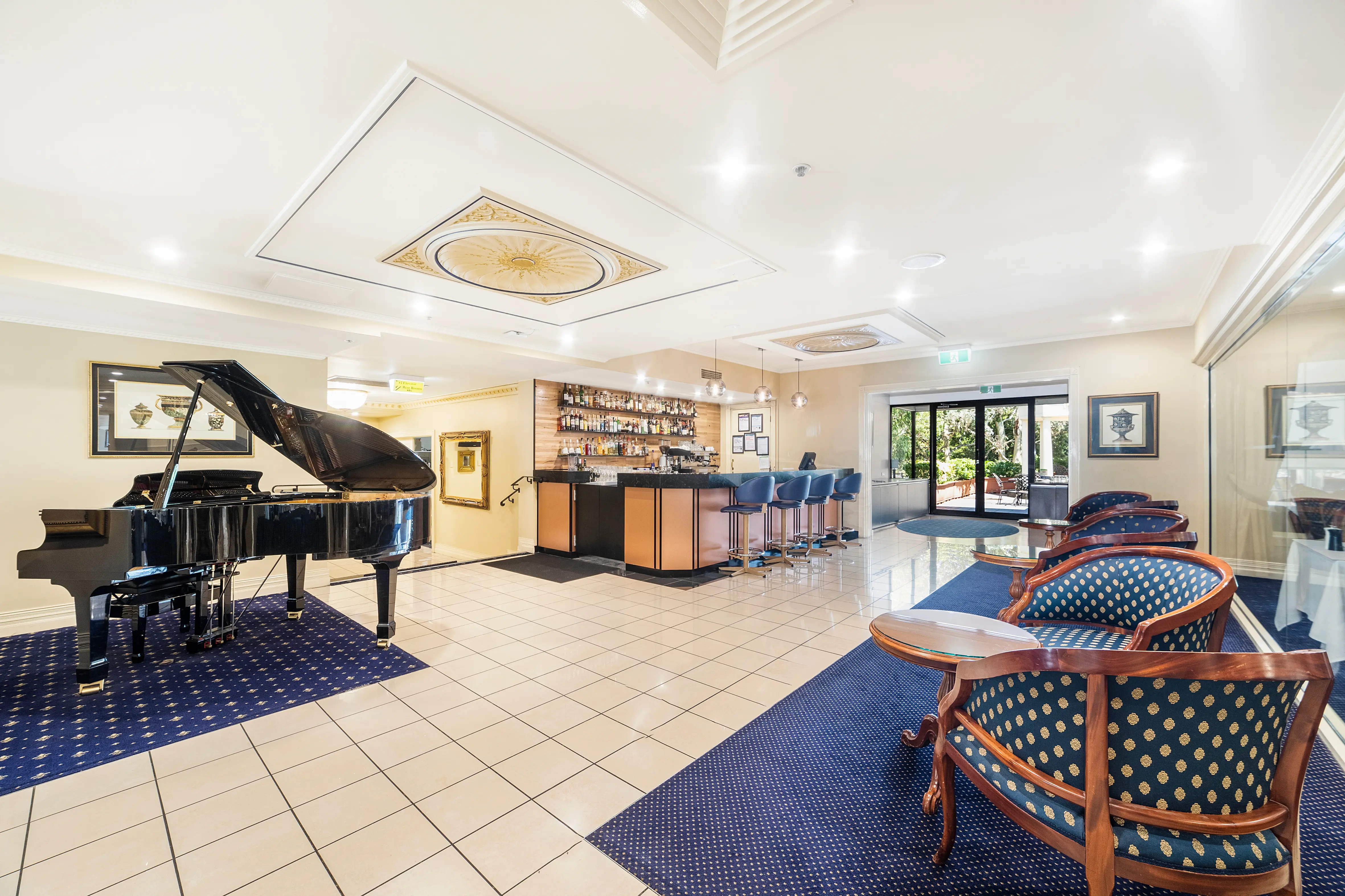 Canterbury International Hotel Amenities